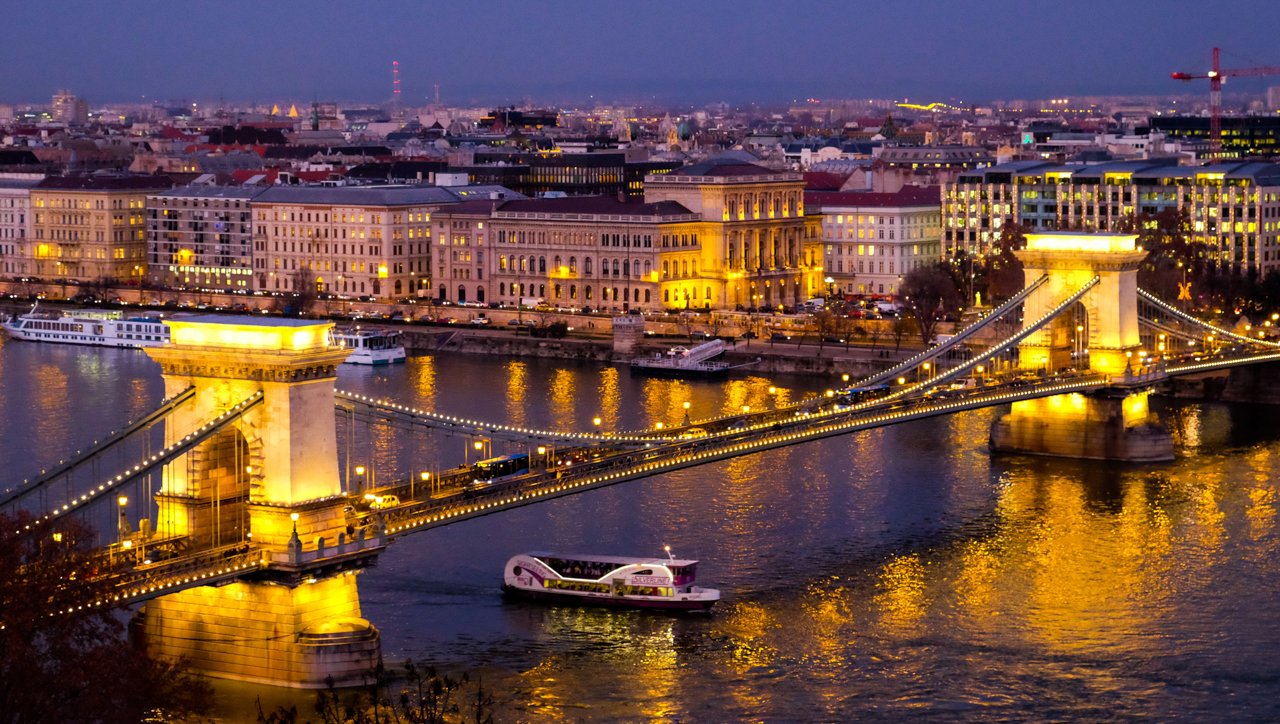 Kouzlo adventní Budapešti